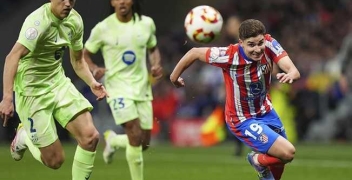 Перейдет ли Альварес в Барселону или Арсенал? Вероятность трансфера мала