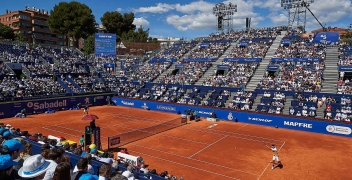 Теннисный турнир в Барселоне 2021: Надаль обыграл Циципаса в финале